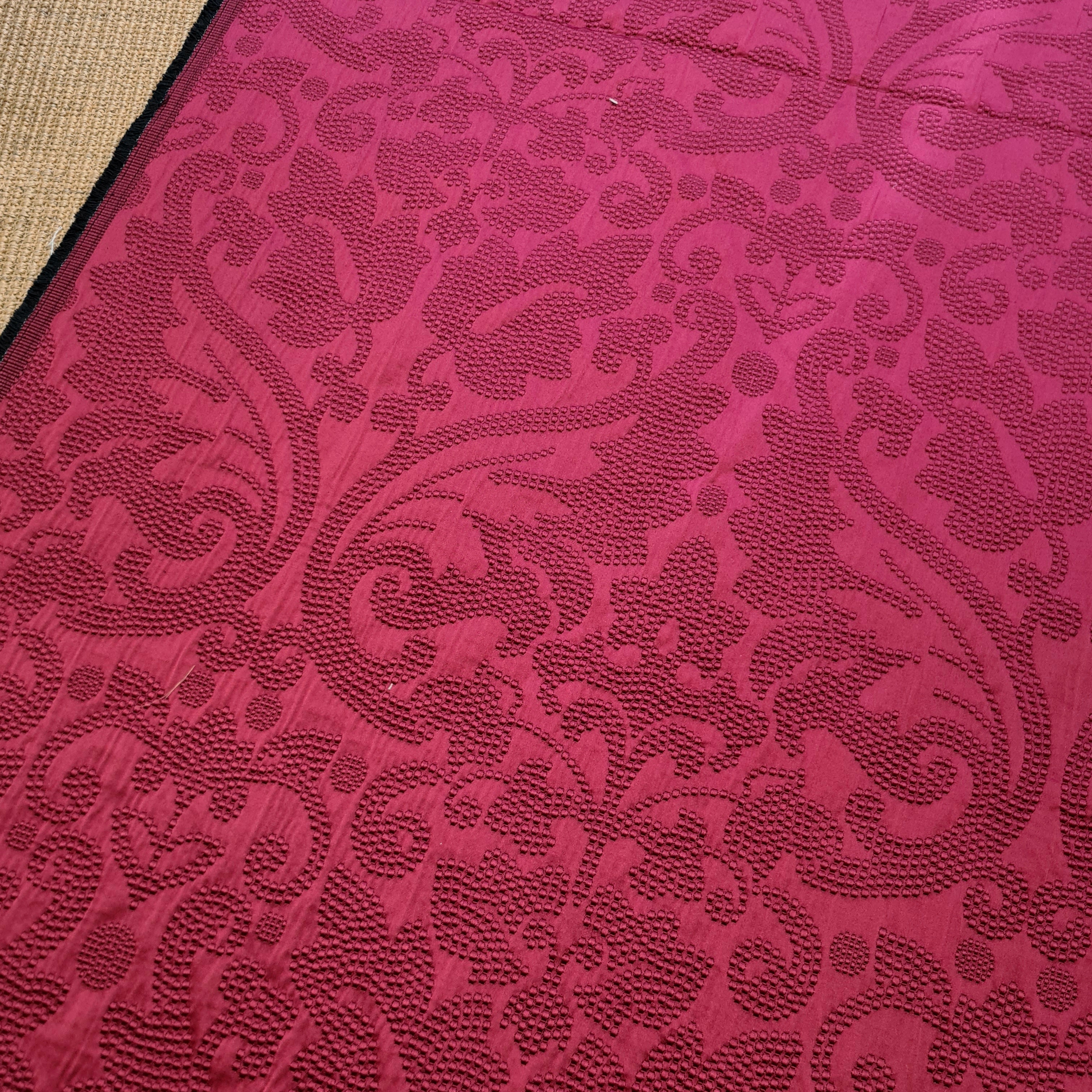 Woven Leafy Damask