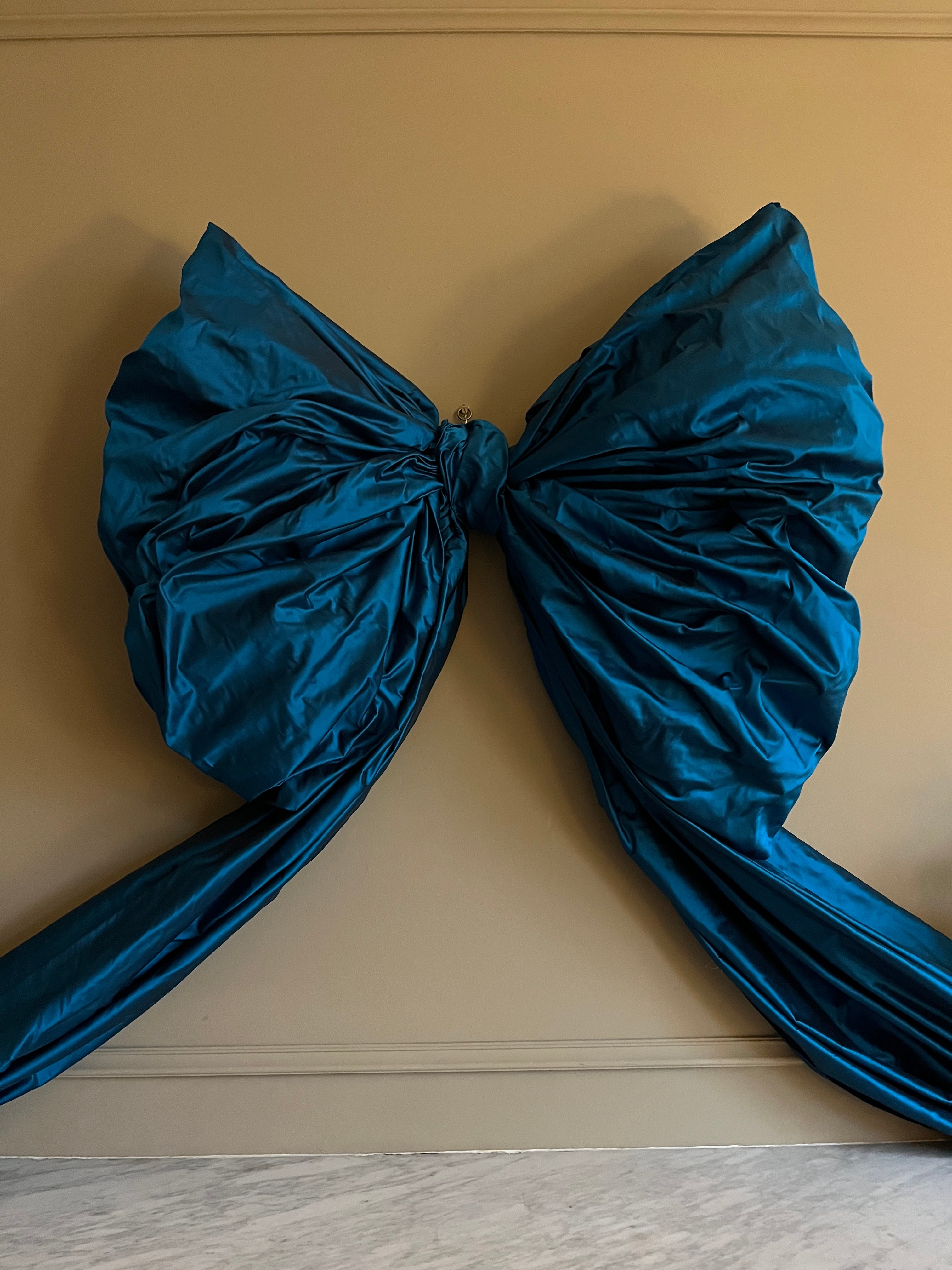 Massive Bow - Turquoise Silk
