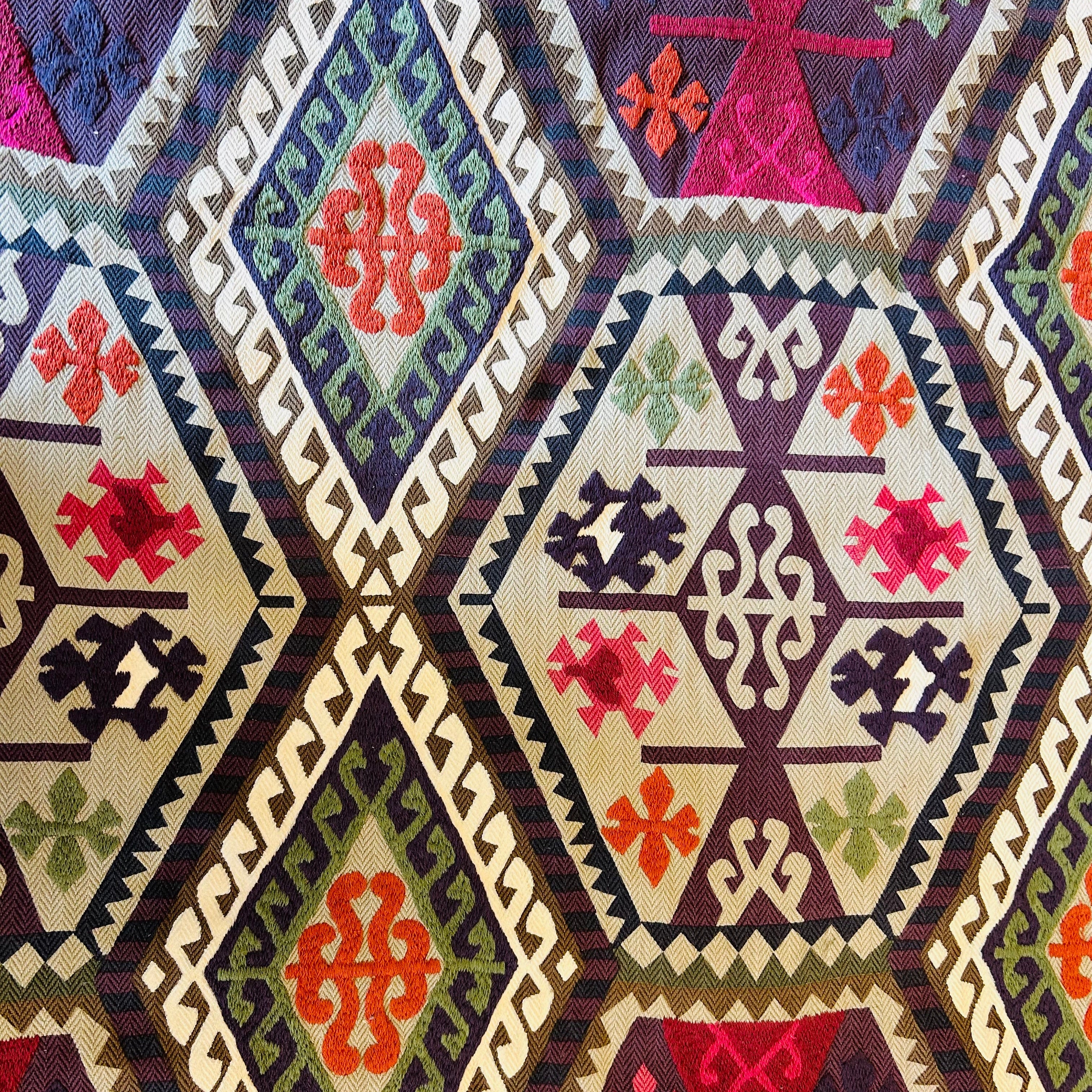 GP & J Baker/ Mulberry Home