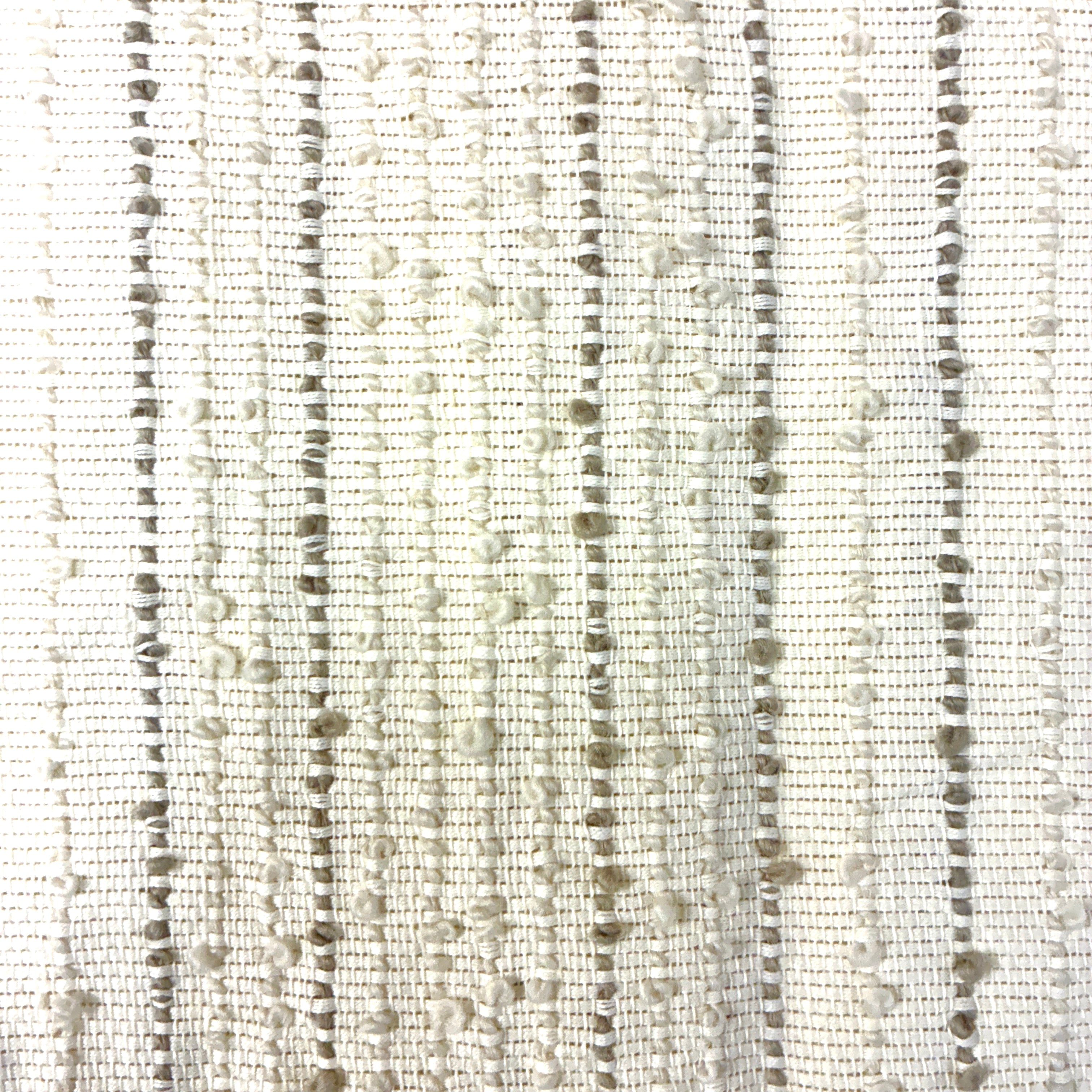 Vertical Knotted Stripe