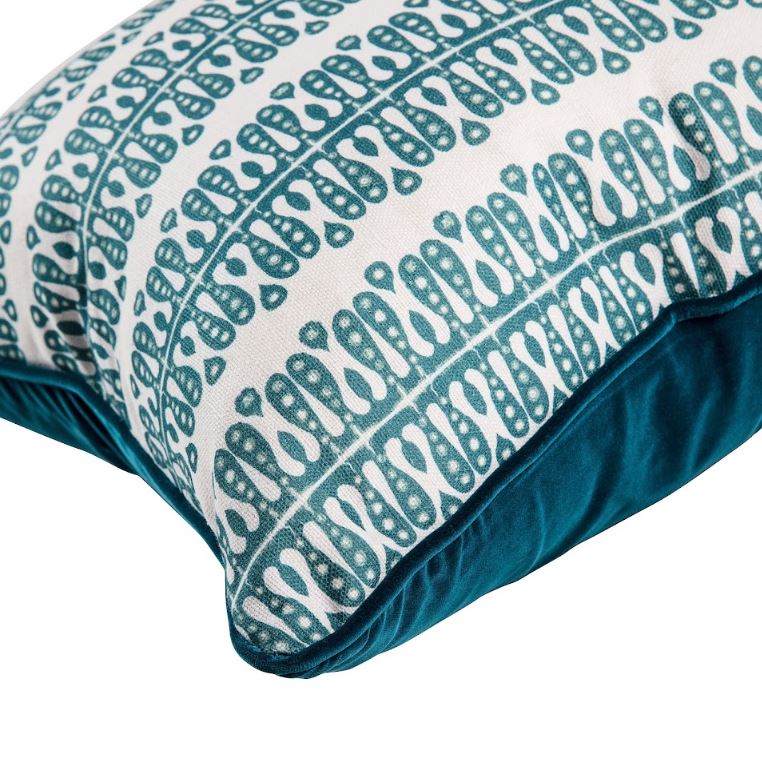 Kelling Home Cushion - Hearts and Minds