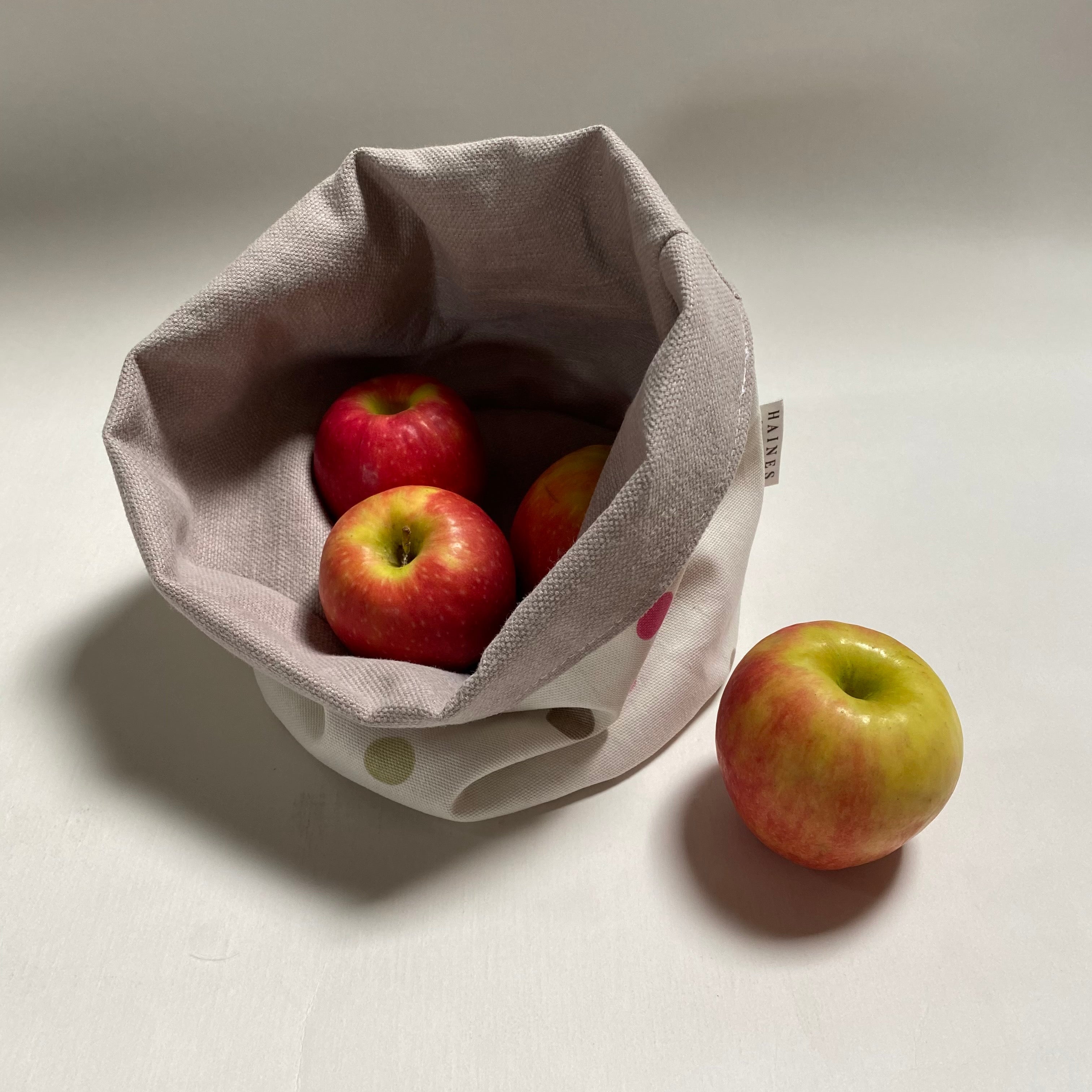 Bread Basket - Spot with Taupe Lining